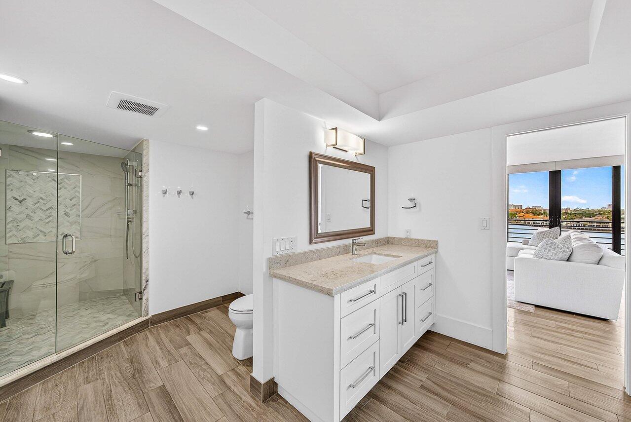 900 Northeast Spanish River Boulevard, Unit 7E Boca Raton, FL 33431 - Photo 37 of 71 PRIMARY BATHROOM