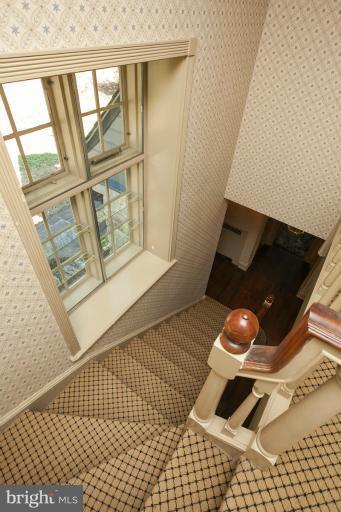 2001 Wiltonwood Road Stevenson, MD 21153 - Photo 14 of 21 Staircase