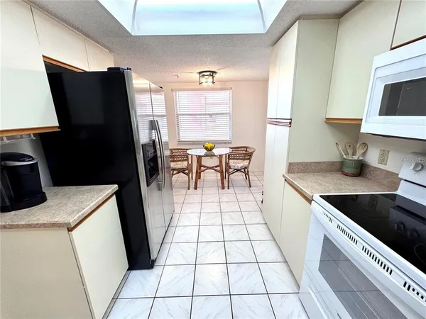$2,000 | 6505 Stone River Road, Unit 309, Bradenton, FL 34203