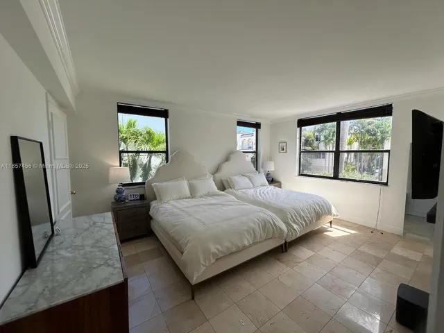 $1,975 | 10000 Bay Harbor Terrace, Unit 204A, Bay Harbor Islands, FL 33154