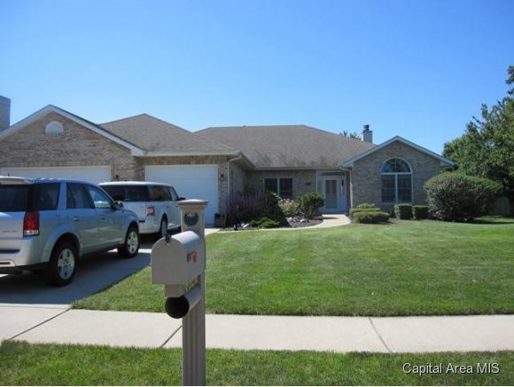 2304 Harbor Landing Springfield, IL 62712 - Photo 1 of 24