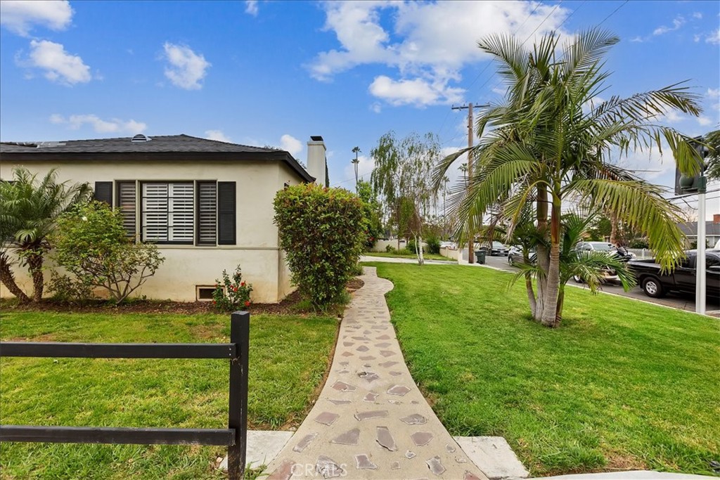 4910 Brockton Avenue Riverside, CA 92506 - Photo 6 of 35 Corner of the Home