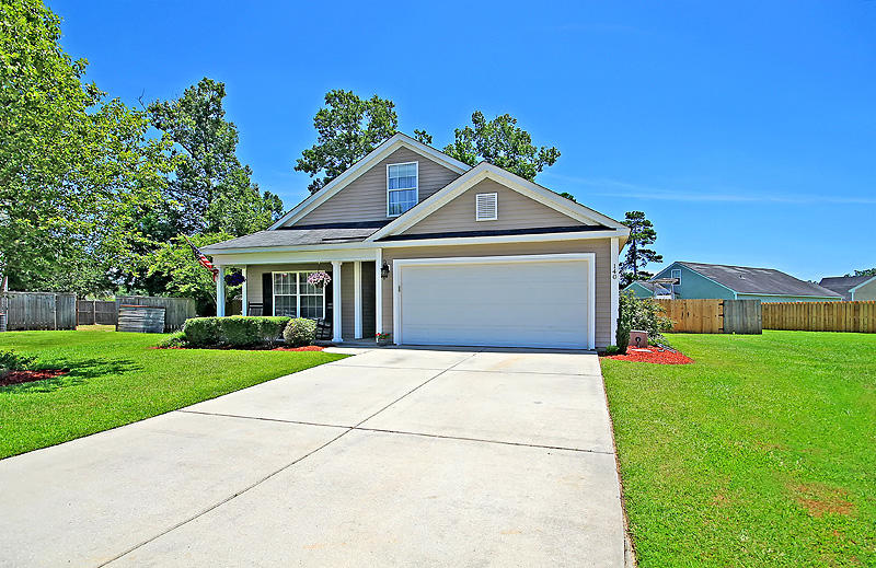 140 Thistle Road Goose Creek, SC 29445 - Photo 3 of 26 IMG_9375-copy