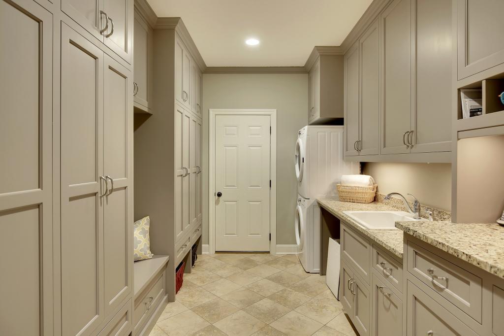 5420 Countryside Road Edina, MN 55436 - Photo 13 of 42