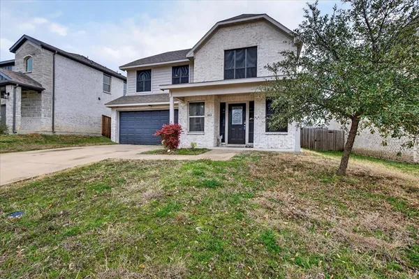 $294,900 | 105 Brooks Drive, Terrell, TX 75160