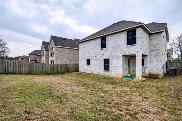 $294,900 | 105 Brooks Drive, Terrell, TX 75160