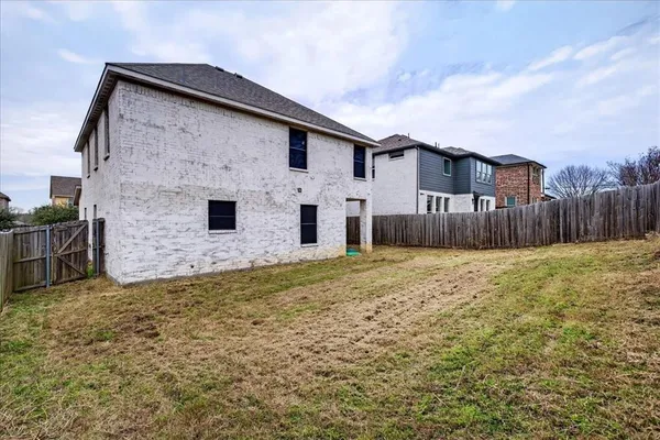 $294,900 | 105 Brooks Drive, Terrell, TX 75160