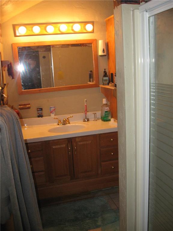 653 Claypike Road Acme, PA 15610 - Photo 20 of 24 Master Bathroom