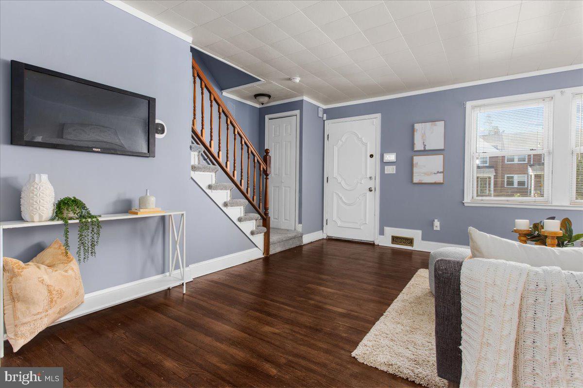 1360 Pentwood Road Baltimore, MD 21239 - Photo 3 of 26