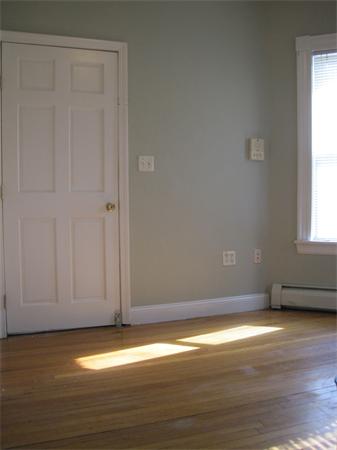 644 Columbia Road Boston, MA 02125 - Photo 4 of 7 Gallery Image 4