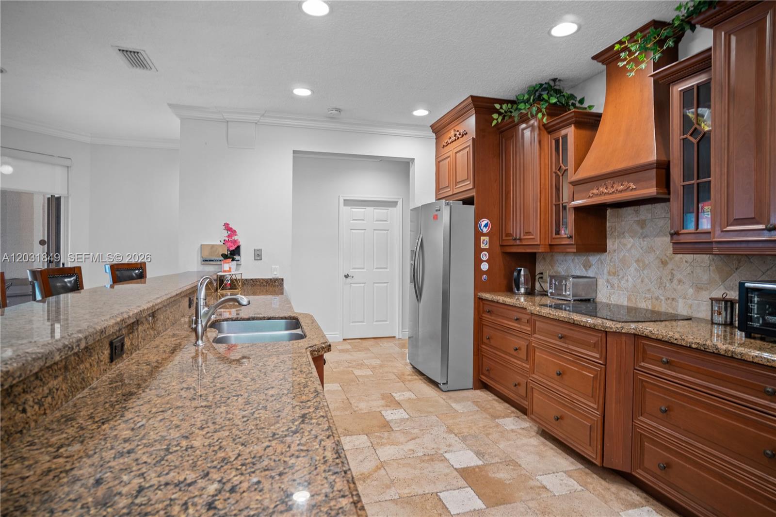 7759 La Corniche Circle Boca Raton, FL 33433 - Photo 7 of 37