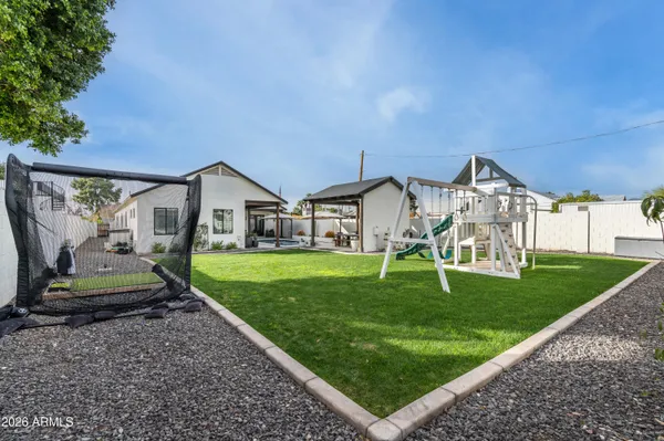 $2,595,000 | 4223 North 41st Place, Phoenix, AZ 85018