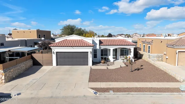 $259,900 | 724 Paseo Sereno Drive, El Paso, TX 79928