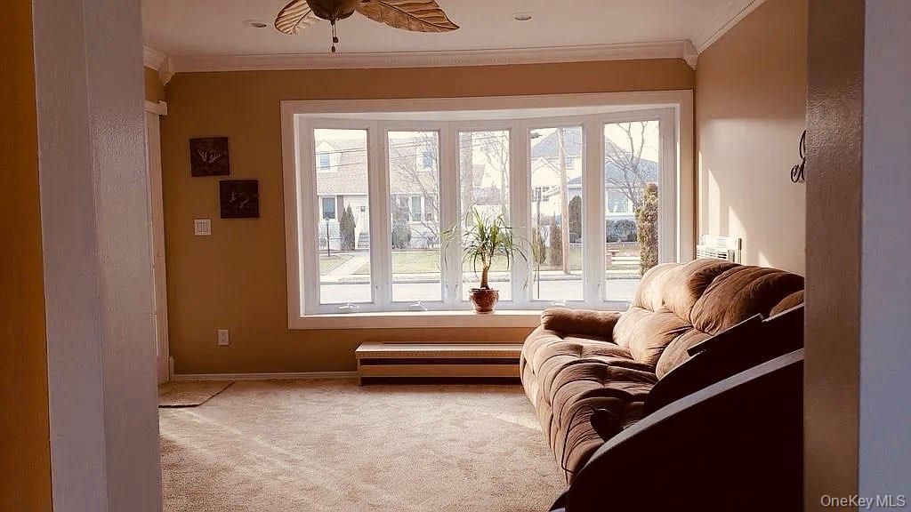 77 Lynton Road Albertson, NY 11507 - Photo 3 of 11