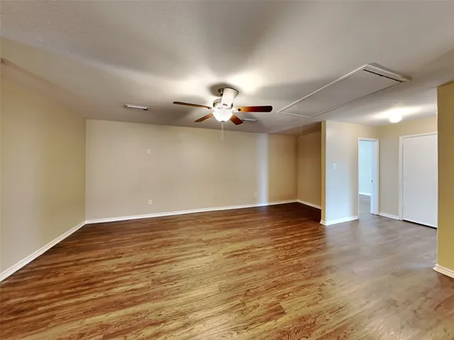 $2,495 | 226 Golden Oak Drive, Texas City, TX 77591