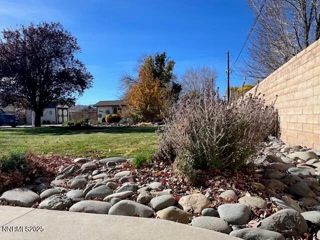 $450,000 | 71 Highway 208, Yerington, NV 89447