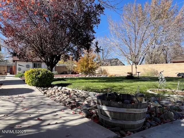 $450,000 | 71 Highway 208, Yerington, NV 89447