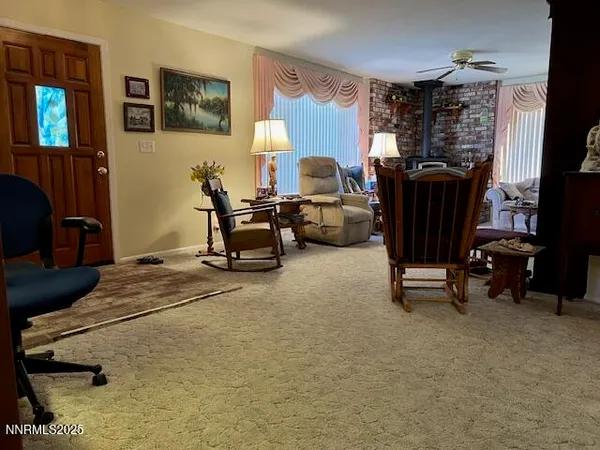 $450,000 | 71 Highway 208, Yerington, NV 89447