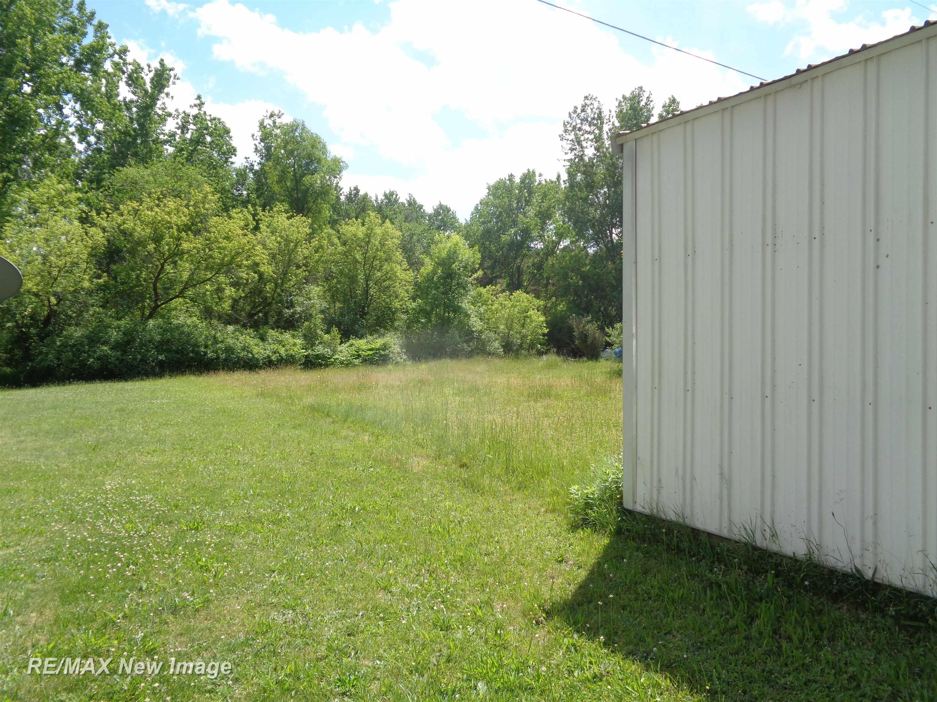 6454 River Road Cass City, MI 48726 - Photo 8 of 9 Gallery Image 8