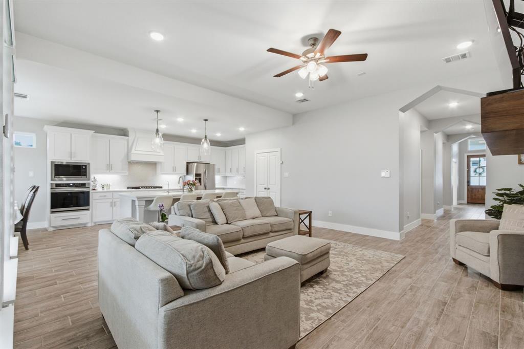 7217 Mantle Ridge Drive Fort Worth, TX 76179 - Photo 7 of 31