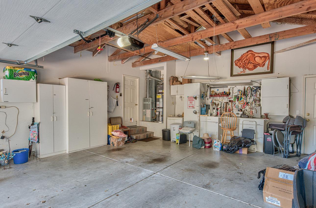 18401 Moro Road Salinas, CA 93907 - Photo 33 of 39 a view of parking