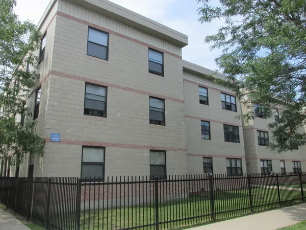 $1,445 | 4752 South Wabash Avenue, Unit 205, Chicago, IL 60615