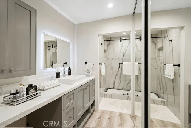 $2,500 | 21400 Burbank Boulevard, Unit 115, Woodland Hills, CA 91367