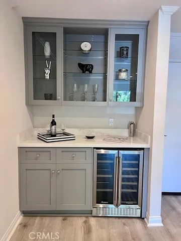 $2,500 | 21400 Burbank Boulevard, Unit 115, Woodland Hills, CA 91367