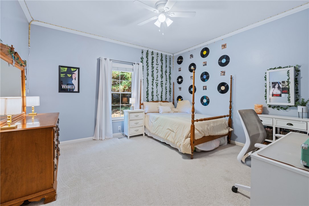 308 Amethyst Way Seneca, SC 29672 - Photo 25 of 49 Bedroom Foyer Entry. Ensuite Bath has tub/shower combo.