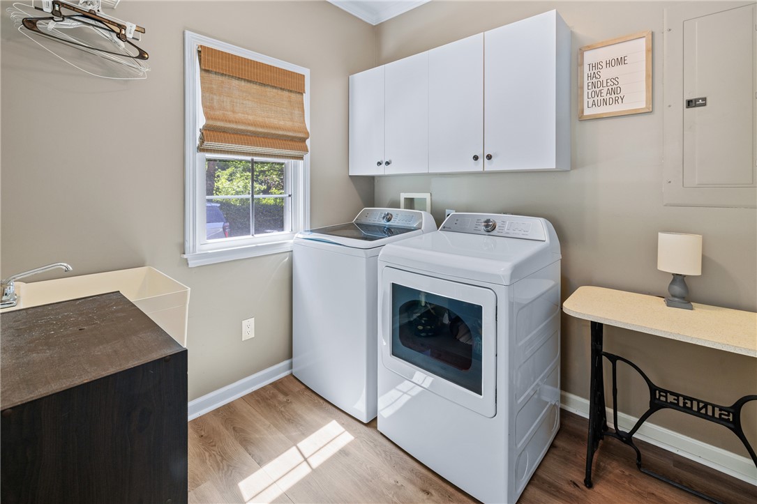 308 Amethyst Way Seneca, SC 29672 - Photo 35 of 49 Laundry Room