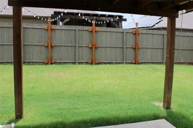 $1,995 | 688 Navasota Drive, Crandall, TX 75114