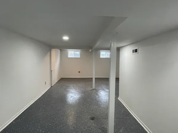 $2,750 | 114 East Richmond Street, Westmont, IL 60559