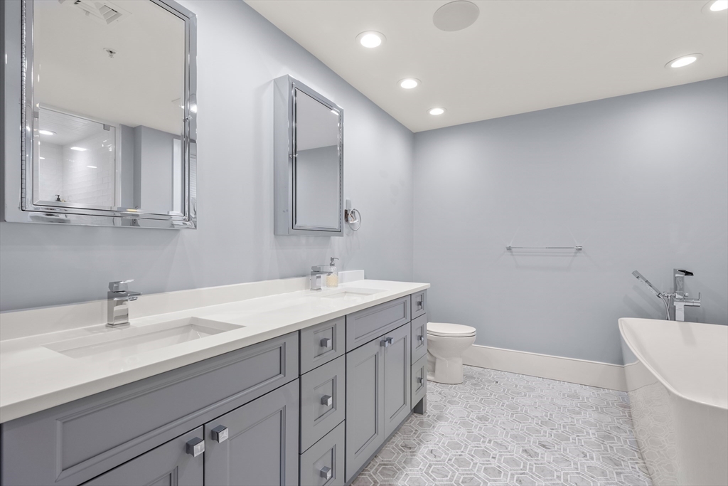 377 West First Street, Unit 2 Boston, MA 02127 - Photo 11 of 23