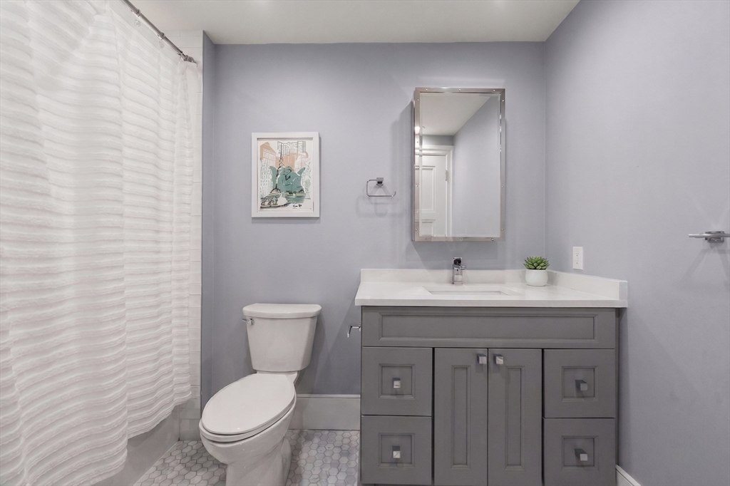 377 West First Street, Unit 2 Boston, MA 02127 - Photo 16 of 23