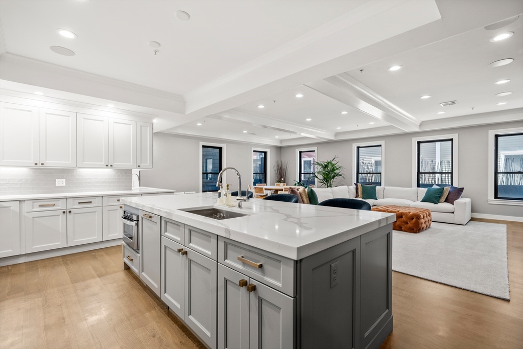 377 West First Street, Unit 2 Boston, MA 02127 - Photo 6 of 23