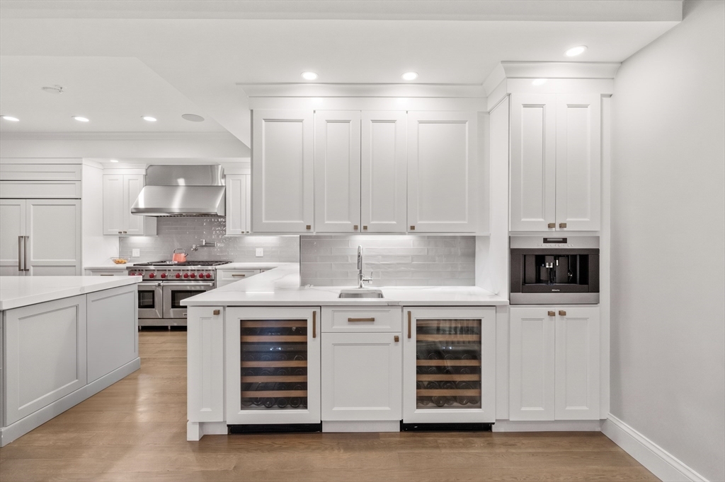 377 West First Street, Unit 2 Boston, MA 02127 - Photo 7 of 23