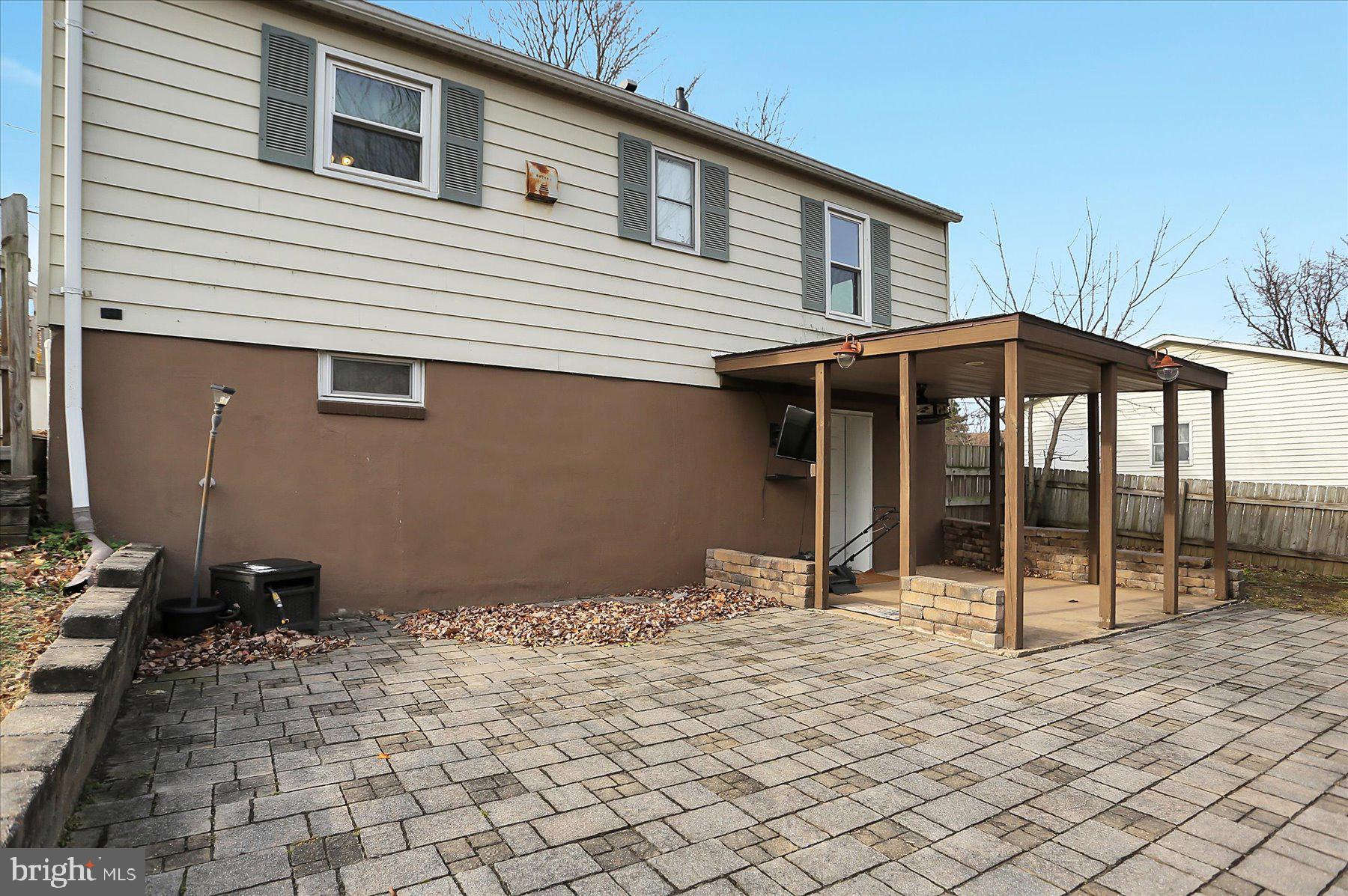 550 Ridge Avenue Harrisburg, PA 17111 - Photo 37 of 38 Back Patio