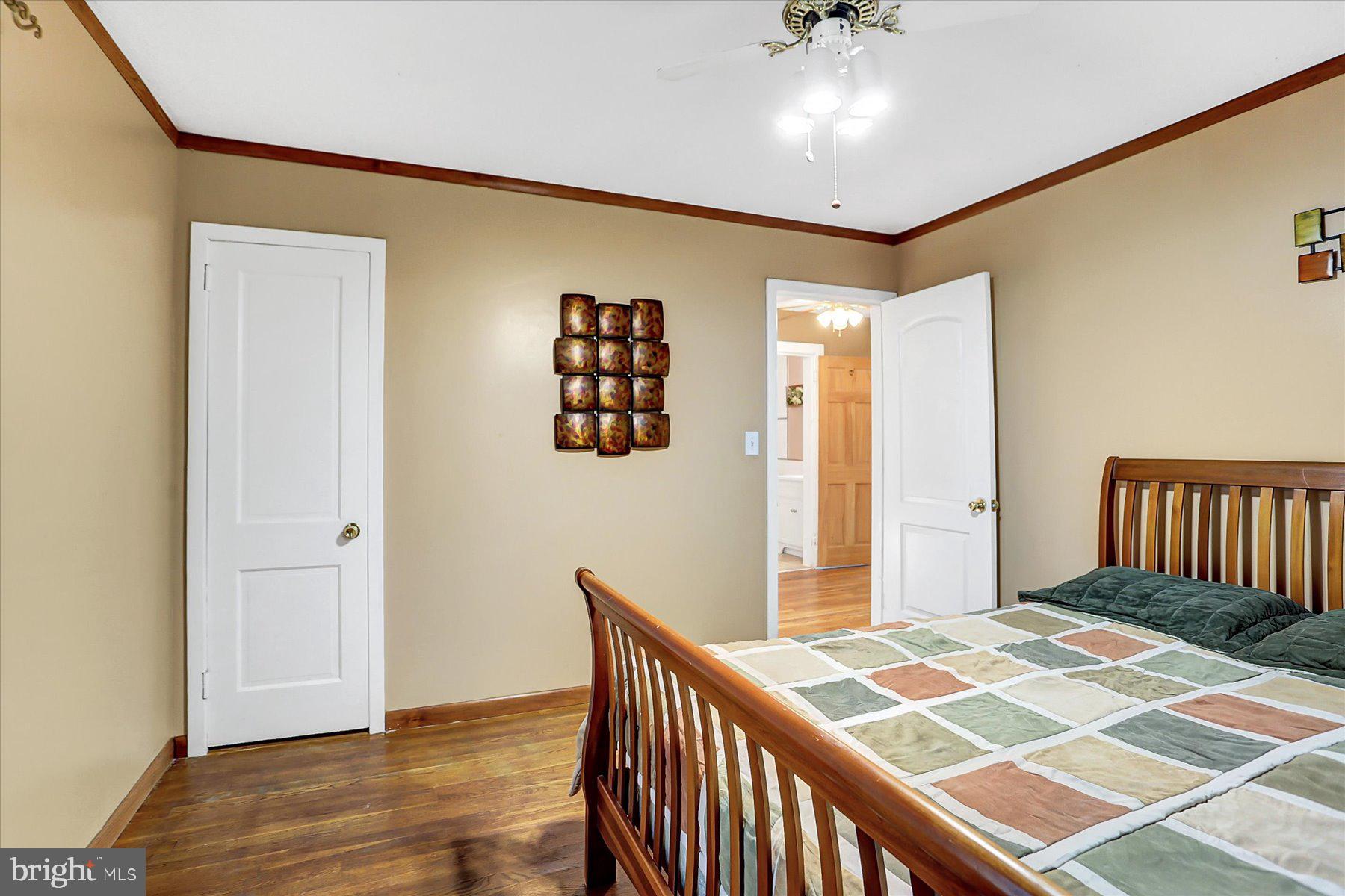 550 Ridge Avenue Harrisburg, PA 17111 - Photo 10 of 38 Bedroom 1