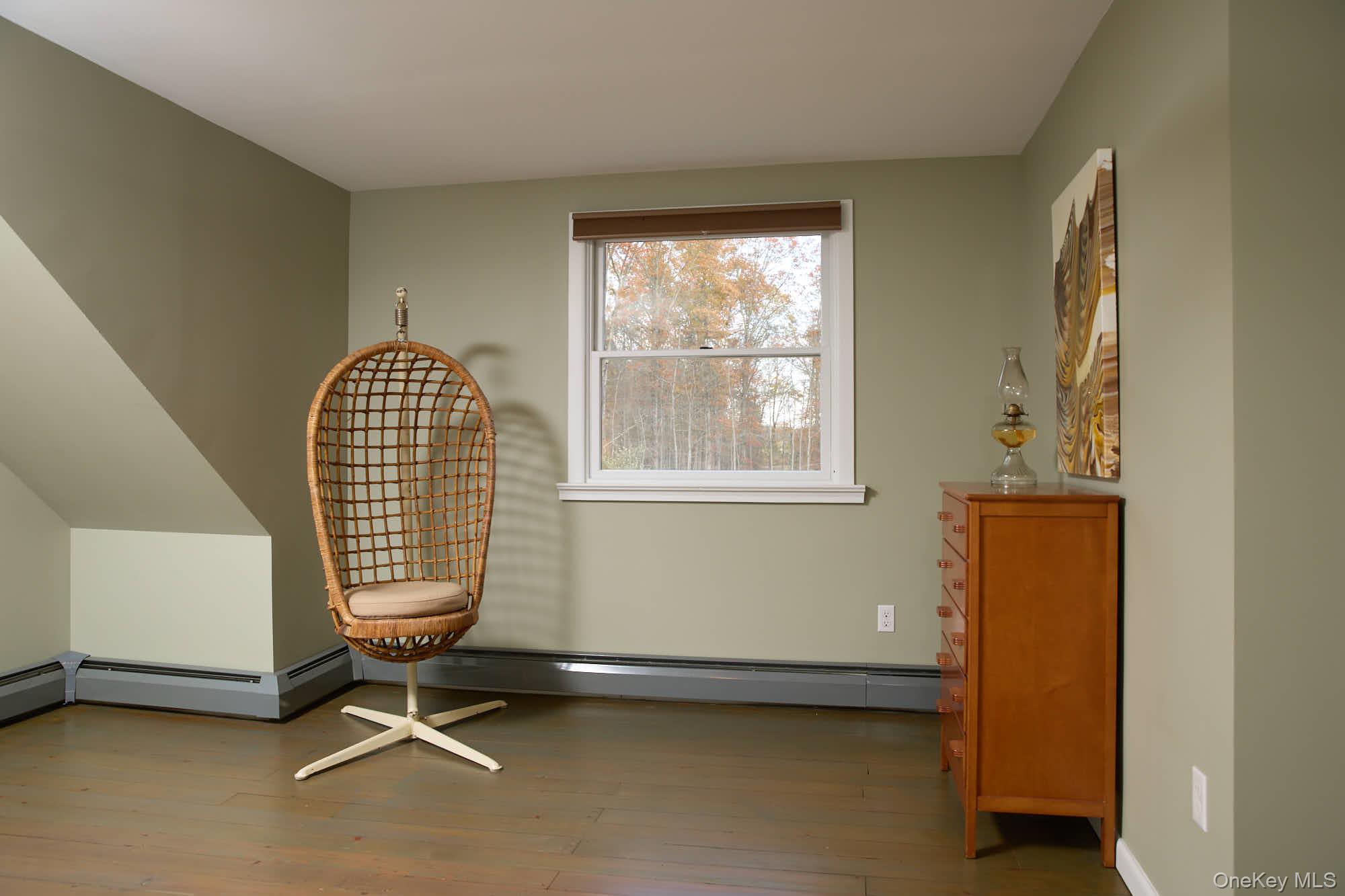 2917 Rte 44 55 Gardiner, NY 12525 - Photo 24 of 33 a room with windows