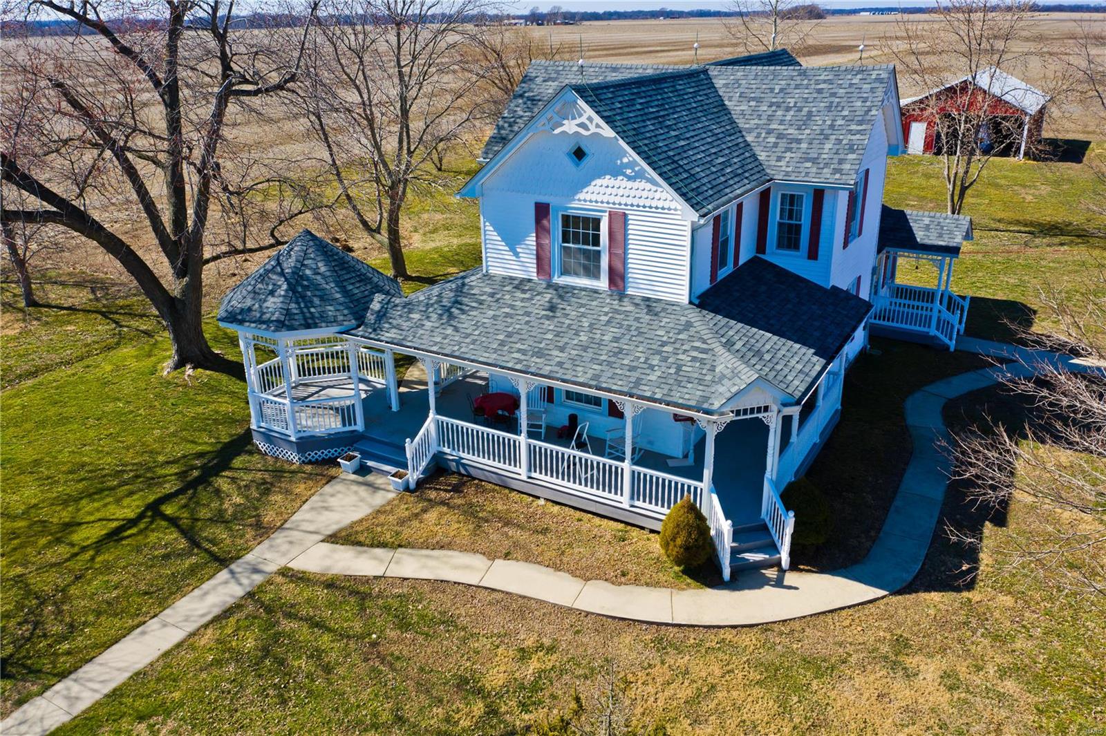 17229 Diamond Springs Road Carlyle, IL 62231 - Photo 1 of 59