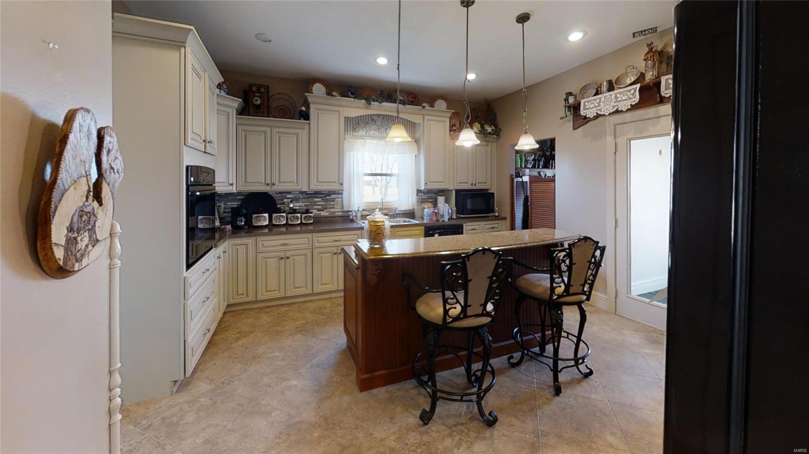 17229 Diamond Springs Road Carlyle, IL 62231 - Photo 6 of 59