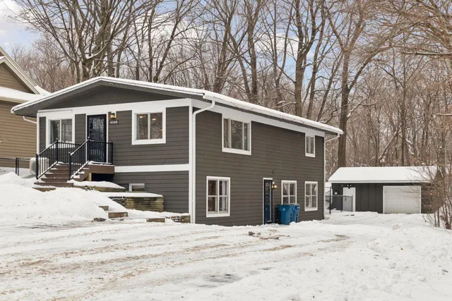 $595,000 | 4980 Suburban Drive, Excelsior, MN 55331