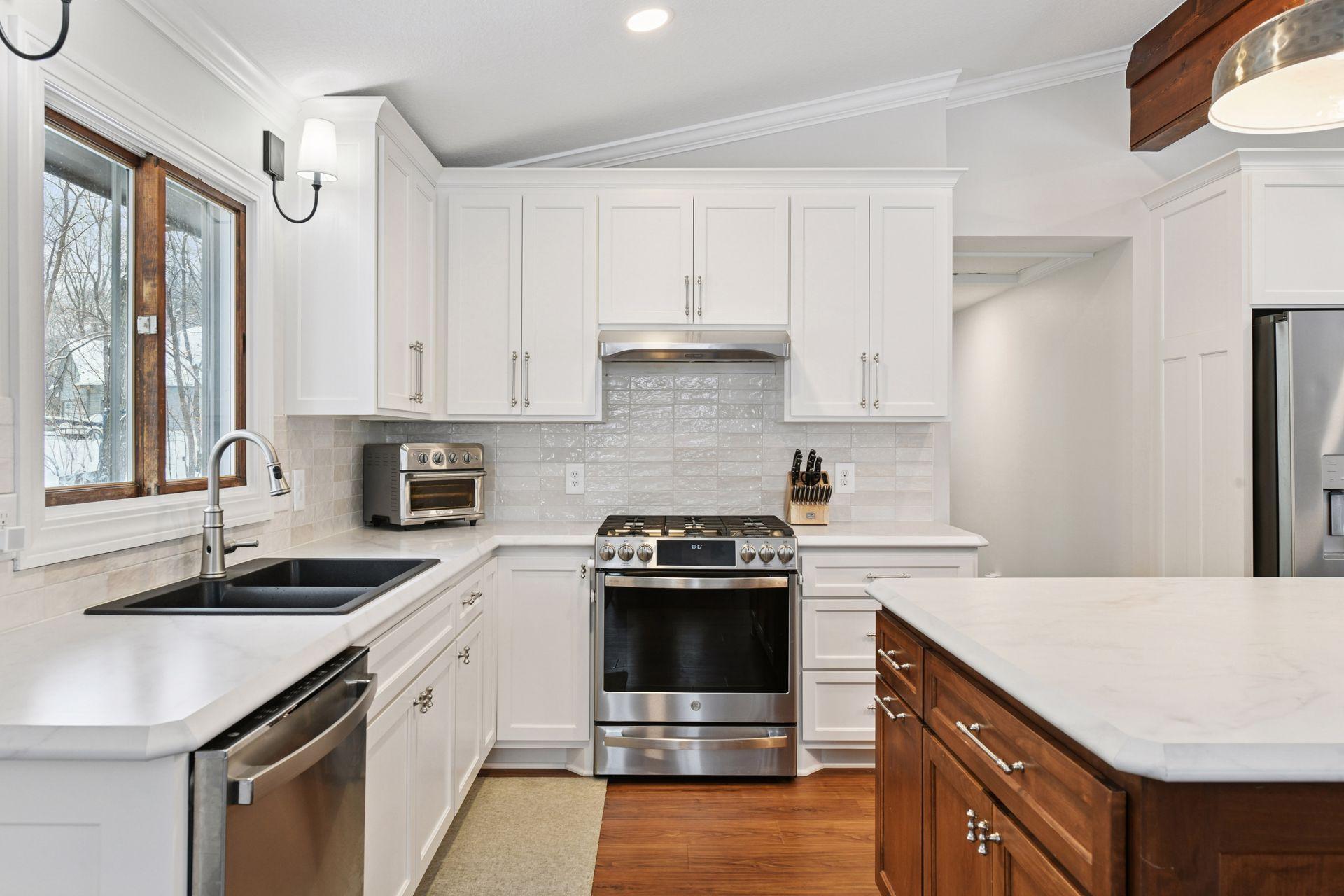 4980 Suburban Drive Excelsior, MN 55331 - Photo 16 of 48