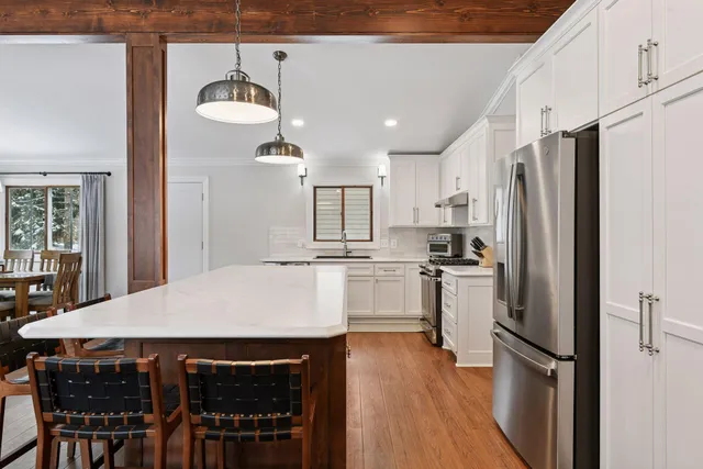 $595,000 | 4980 Suburban Drive, Excelsior, MN 55331