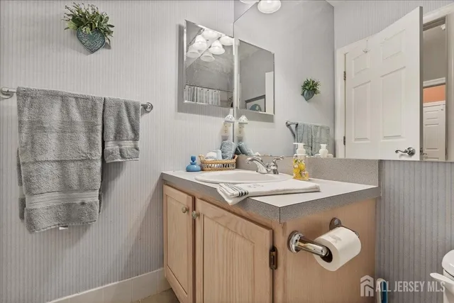 $599,000 | 53 Center Street, Metuchen, NJ 08840