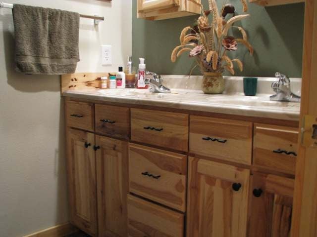 7710 Rustic Lane Eagle River, WI 54521 - Photo 12 of 19 Gallery Image 12