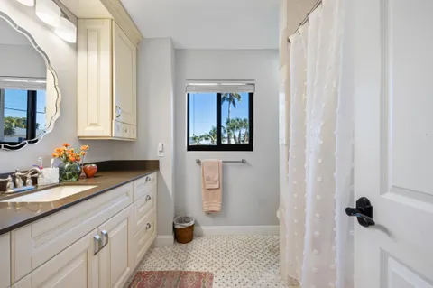 $1,750,000 | 310 Orange Way, West Palm Beach, FL 33405