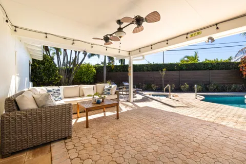 $1,750,000 | 310 Orange Way, West Palm Beach, FL 33405