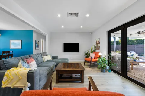 $1,750,000 | 310 Orange Way, West Palm Beach, FL 33405