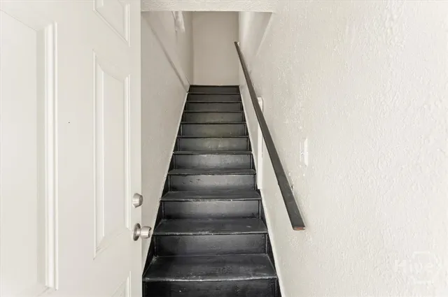 $1,500 | 1514 Augusta Avenue, Unit 1/2, Savannah, GA 31415